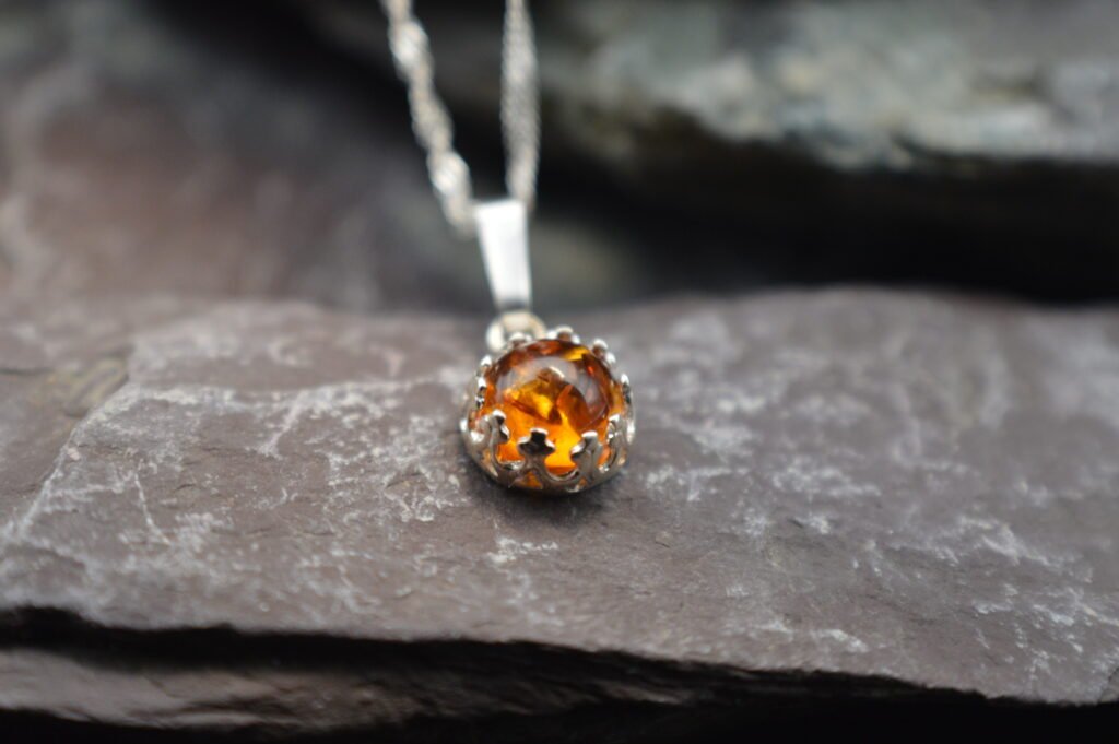 "Dusk" Amber 6mm Silver pendant