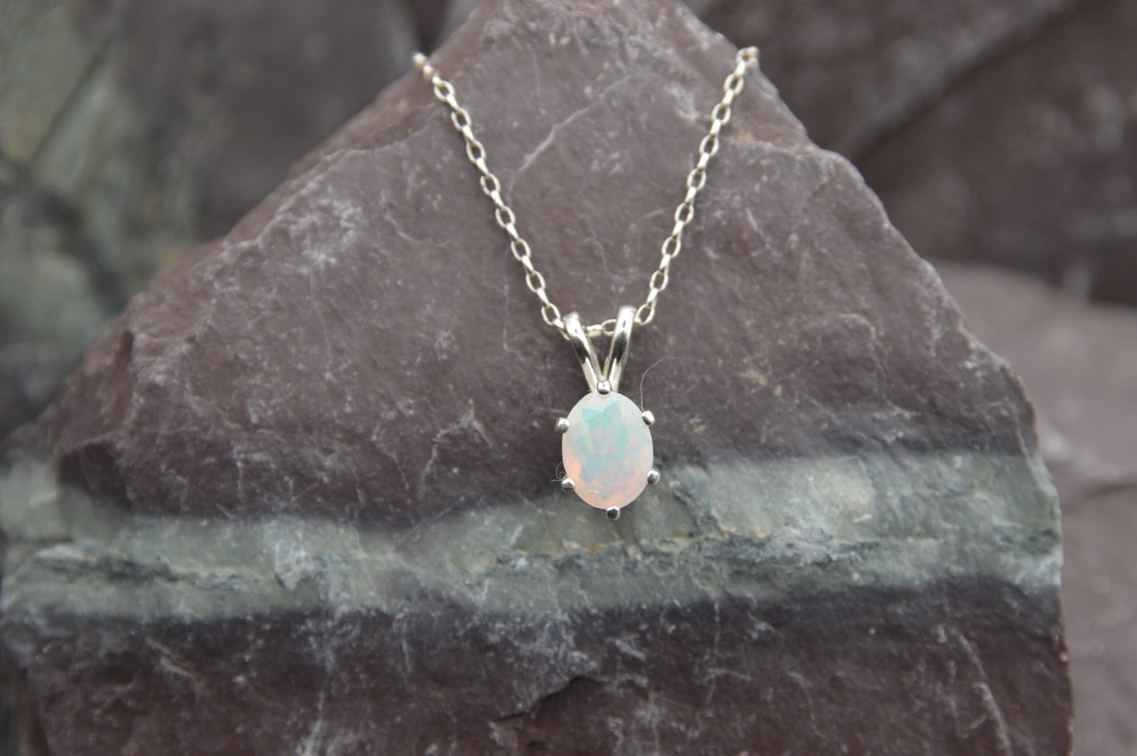 'Spectrum' faceted opal pendant - 925 Sterling Silver - Image 2